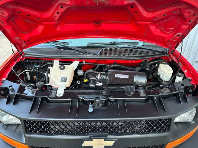 2017 Chevrolet Express 2500 Cargo - Image 26