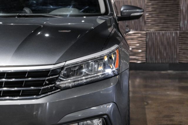 2017 Volkswagen Passat 1.8t Se Sedan 4d - Image 46