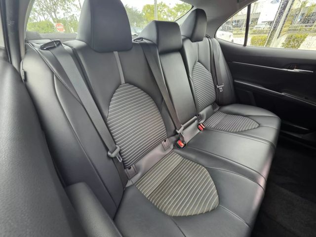 2022 Toyota Camry - Image 17