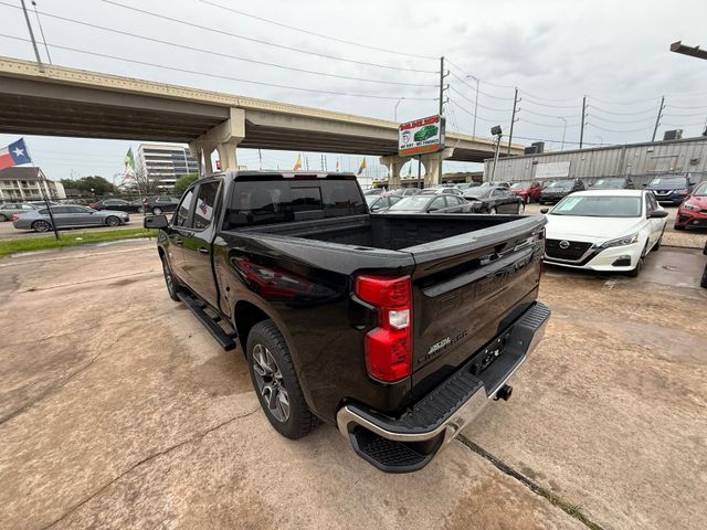 2021 Chevrolet Silverado 1500 Crew Cab - Image 7