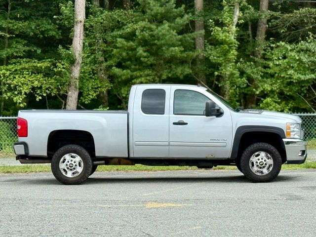 2013 Chevrolet Silverado 2500 Hd Extended Cab Lt Pickup 4d 6 1/2 Ft - Image 4