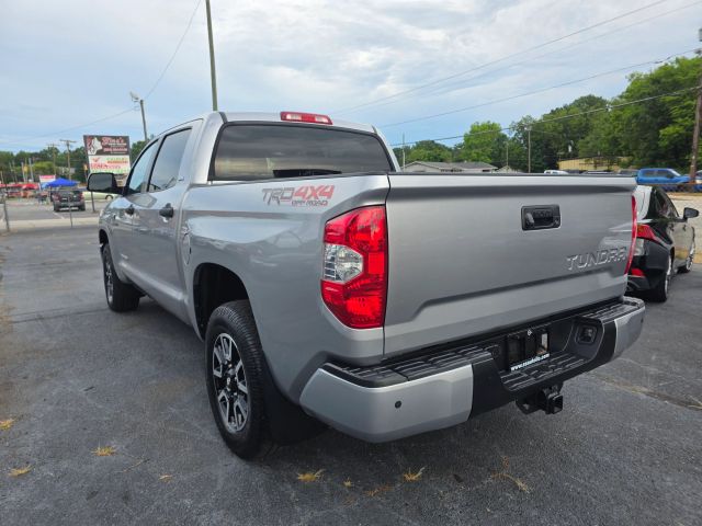 2017 Toyota Tundra Crewmax - Image 6