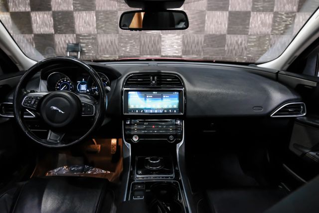 2017 Jaguar Xe Xe 20d Prestige Sedan 4d - Image 14