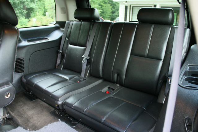 2013 Chevrolet Tahoe - Image 13