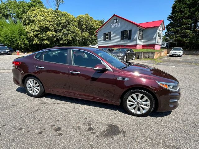 2018 Kia Optima - Image 1