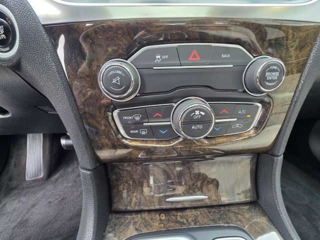 2015 Chrysler 300 - Image 21
