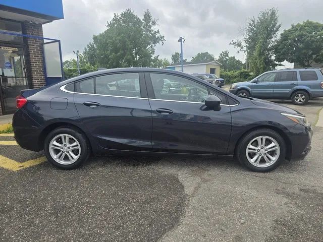 2016 Chevrolet Cruze - Image 6