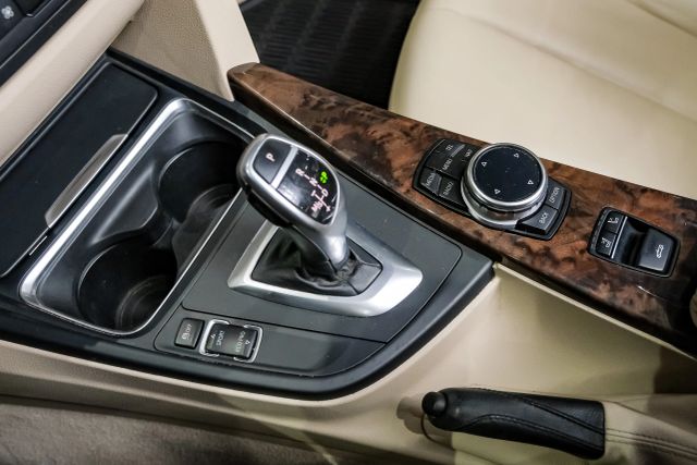 2014 Bmw 4 Series 428i Convertible 2d - Image 27