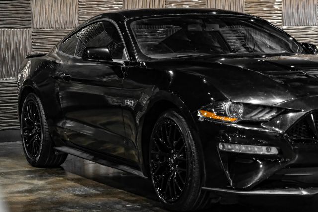 2019 Ford Mustang Gt Coupe 2d - Image 5