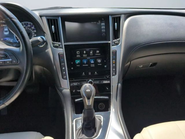 2017 Infiniti Q60 - Image 11