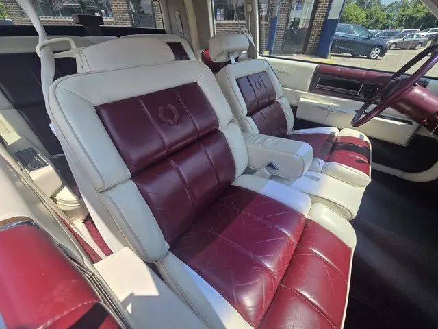 1988 Cadillac Deville - Image 23