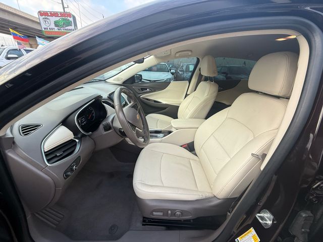 2020 Chevrolet Malibu - Image 13