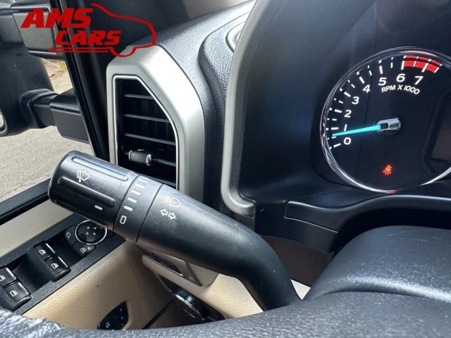 2019 Ford F250 Super Duty Crew Cab - Image 31