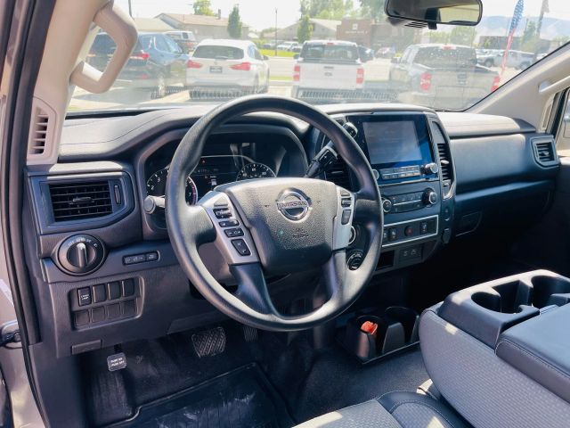 2021 Nissan Titan Crew Cab - Image 29