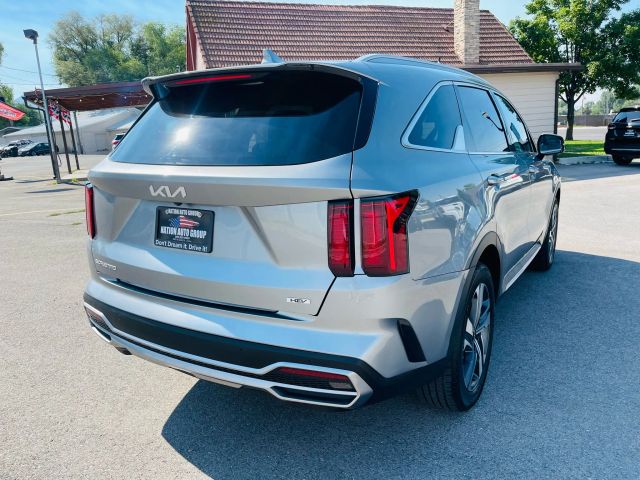 2023 Kia Sorento Hybrid - Image 7