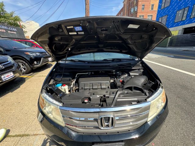 2013 HONDA ODYSSEY VAN V6, I-VTEC, 3.5 LITER TOURING ELITE MINIVAN 4D