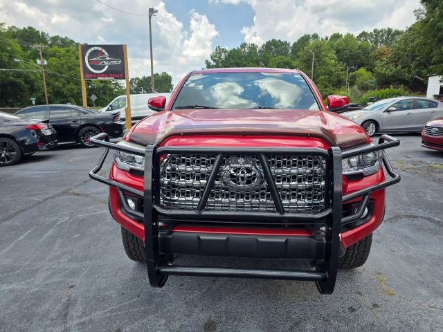 2017 Toyota Tacoma Double Cab - Image 2