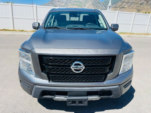 2021 Nissan Titan Crew Cab - Image 4