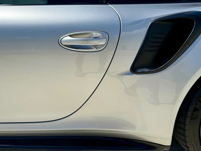 2014 Porsche 911 - Image 38