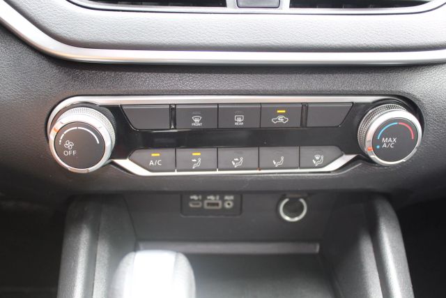 2022 Nissan Altima - Image 13