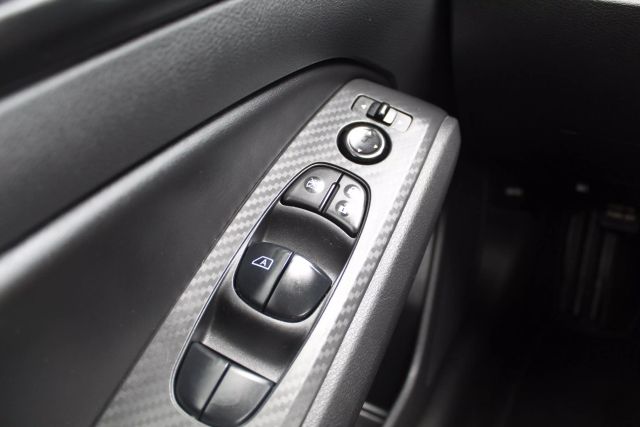 2022 Nissan Altima - Image 17