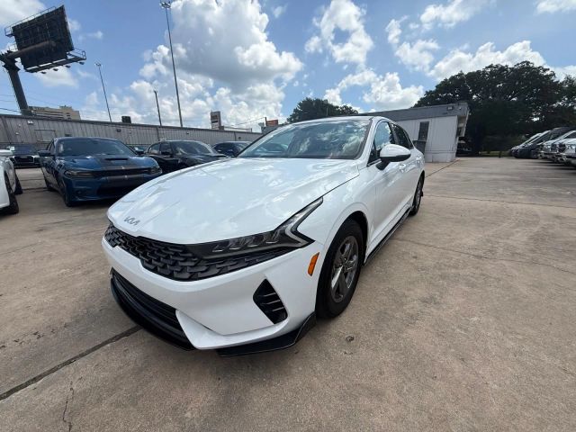 2023 Kia K5 - Image 2