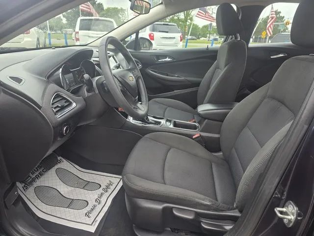 2016 Chevrolet Cruze - Image 11