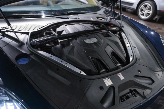 2018 Porsche Panamera 4s Sedan 4d - Image 49