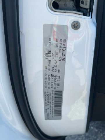2020 Chrysler Pacifica - Image 21