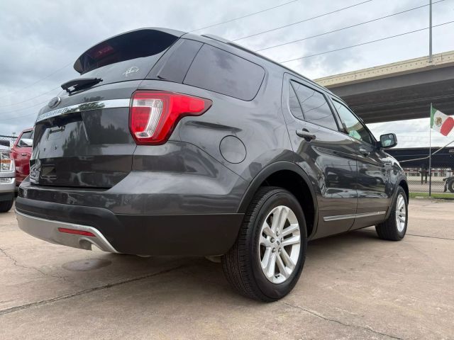 2017 Ford Explorer - Image 7