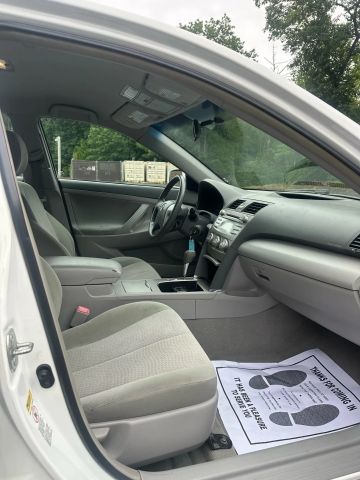 2010 Toyota Camry Le Sedan 4d - Image 12