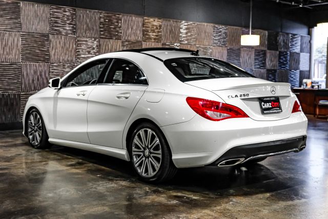 2017 Mercedes-benz Cla Cla 250 4matic Coupe 4d - Image 12