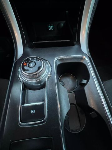 2020 Ford Fusion Se Sedan 4d - Image 19