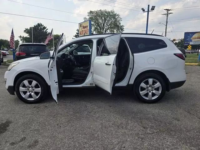 2017 Chevrolet Traverse - Image 6