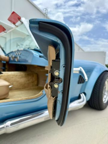 1965 Shelby Cobra Roadster 427 - Image 75