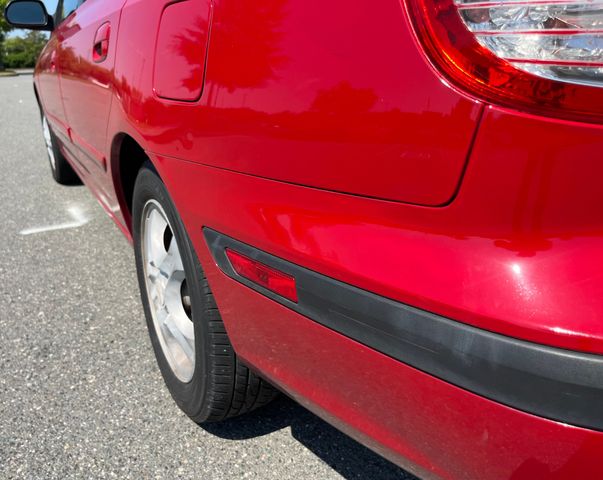 2004 Hyundai Elantra - Image 24