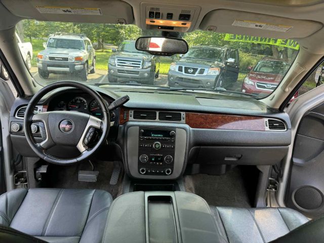 2009 Gmc Yukon - Image 9