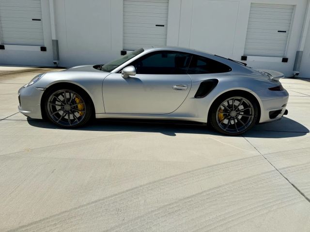 2014 Porsche 911 - Image 33