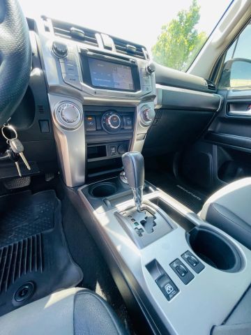 2017 Toyota 4runner - Image 42