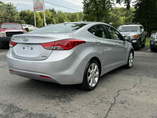 2012 Hyundai Elantra - Image 5