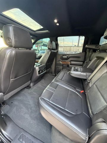 2021 Chevrolet Silverado 1500 Crew Cab - Image 18
