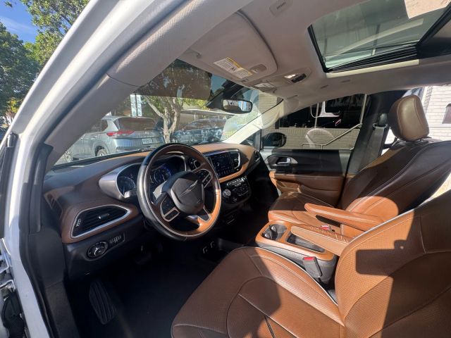 2018 Chrysler Pacifica - Image 8