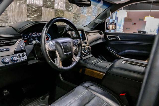2019 Gmc Yukon Xl Denali Sport Utility 4d - Image 3
