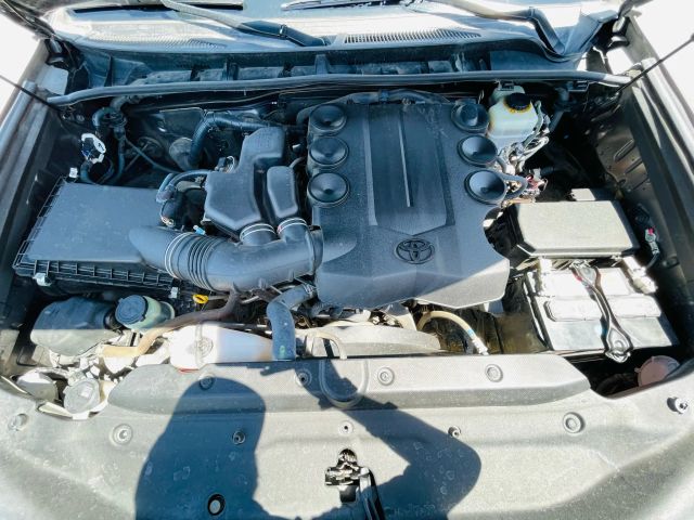 2016 Toyota 4runner - Image 11