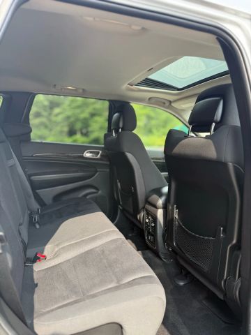 2012 Jeep Grand Cherokee Laredo Sport Utility 4d - Image 12