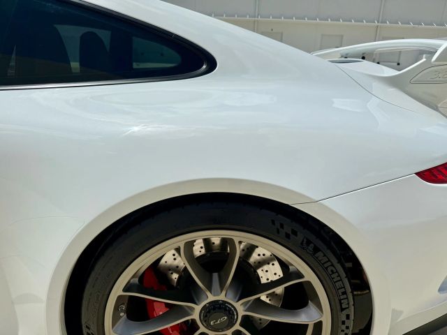 2015 Porsche 911 - Image 35
