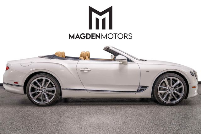 2022 Bentley Continental Gt Gt V8 Convertible 2d - - Image 1