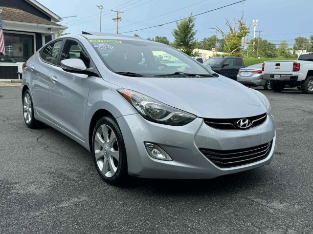 2011 Hyundai Elantra - Image 3