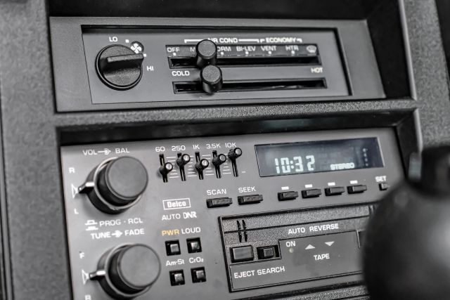 1985 Chevrolet Camaro Base 2d Coupe - Image 28