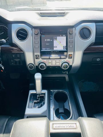 2016 Toyota Tundra Crewmax - Image 29